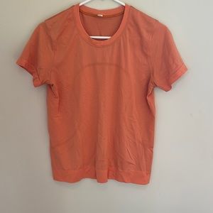 Lululemon swiftly relaxed t-shirt
